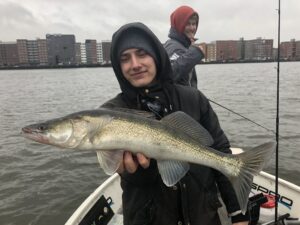 Snoekbaars dropshot in de winter